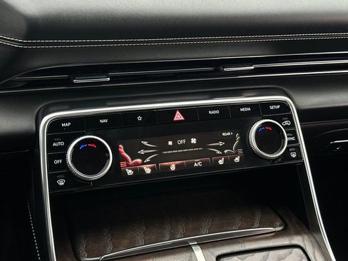 Used 2023 Genesis GV80 2.5T w/ Advanced Package image 22