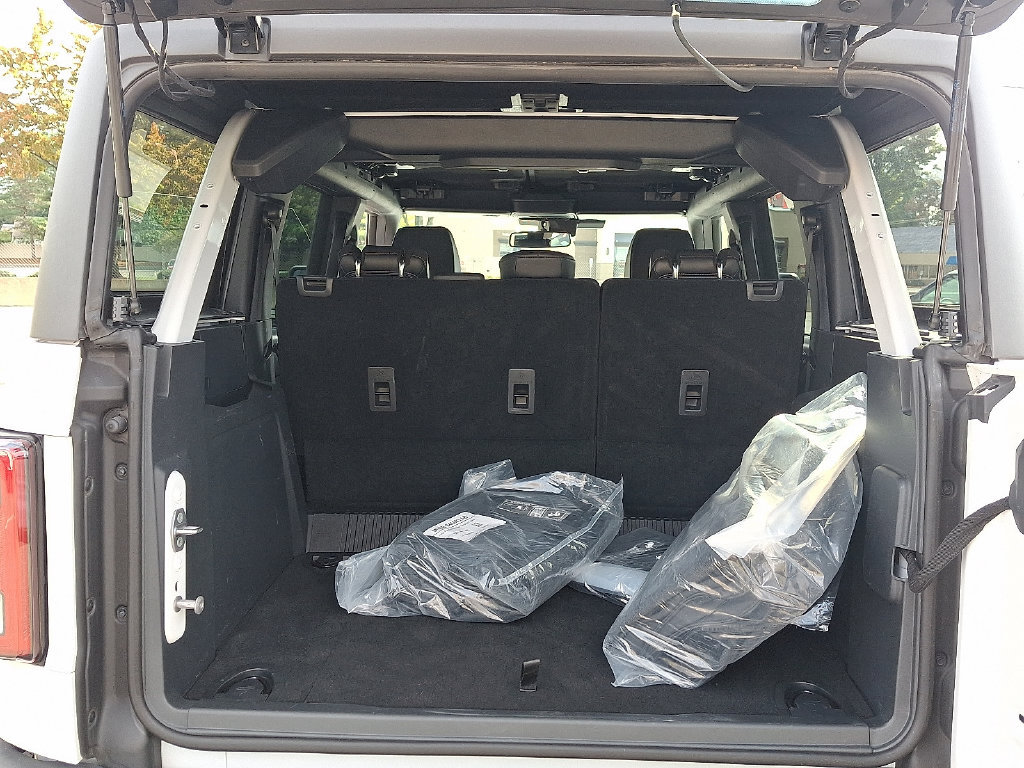 Used 2025 Ford Bronco Outer Banks AWD/4WD image 29