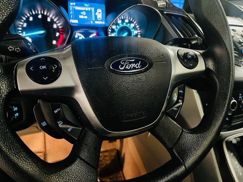 Used 2014 Ford Escape SE image 19