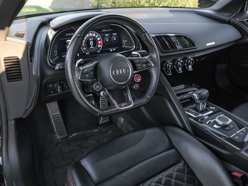 Used 2018 Audi R8 V10 plus image 8