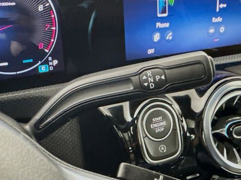 Used 2025 Mercedes-Benz CLA 250 image 24