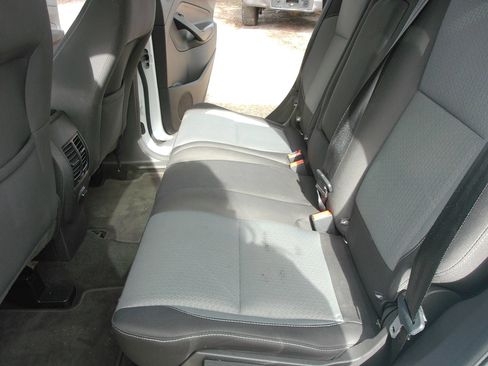 Used 2018 Ford Escape SE FWD image 34