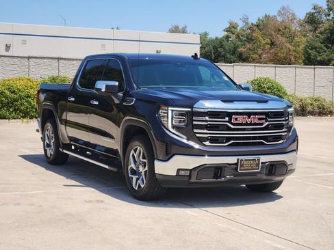 Used 2025 GMC Sierra 1500 SLT w/ SLT Premium Plus Package RWD image 3