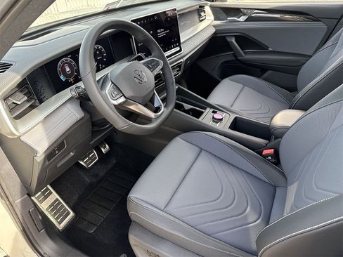 New 2026 Volkswagen Tiguan SE R-Line image 14