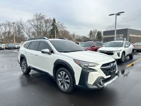 Certified 2025 Subaru Outback Touring image 15
