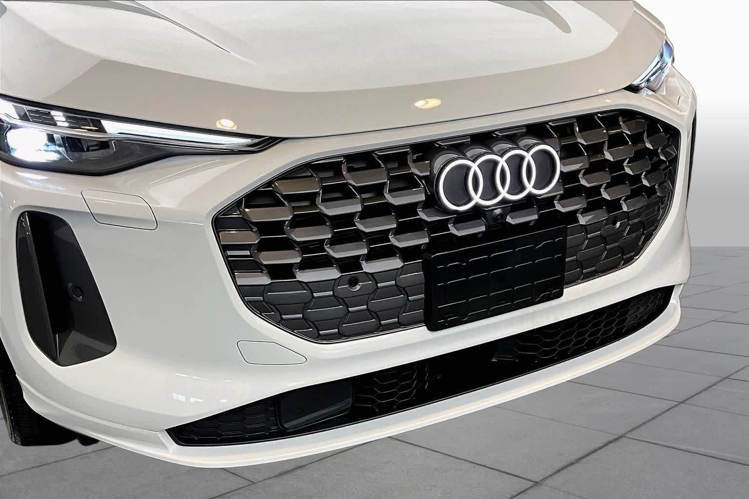 Certified 2026 Audi Q5 Premium Plus AWD/4WD image 32