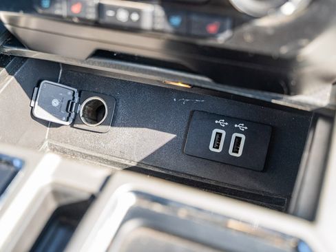 Used 2016 Ford F150 Lariat image 29