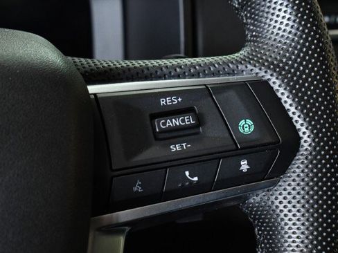Used 2023 Mitsubishi Outlander SEL AWD/4WD image 39