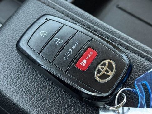 Used 2022 Toyota Tundra SR image 35