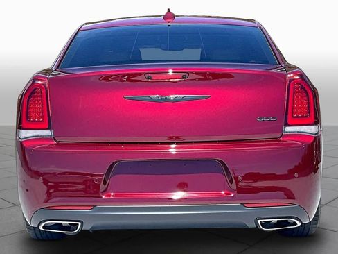 Used 2023 Chrysler 300 Touring L RWD image 5