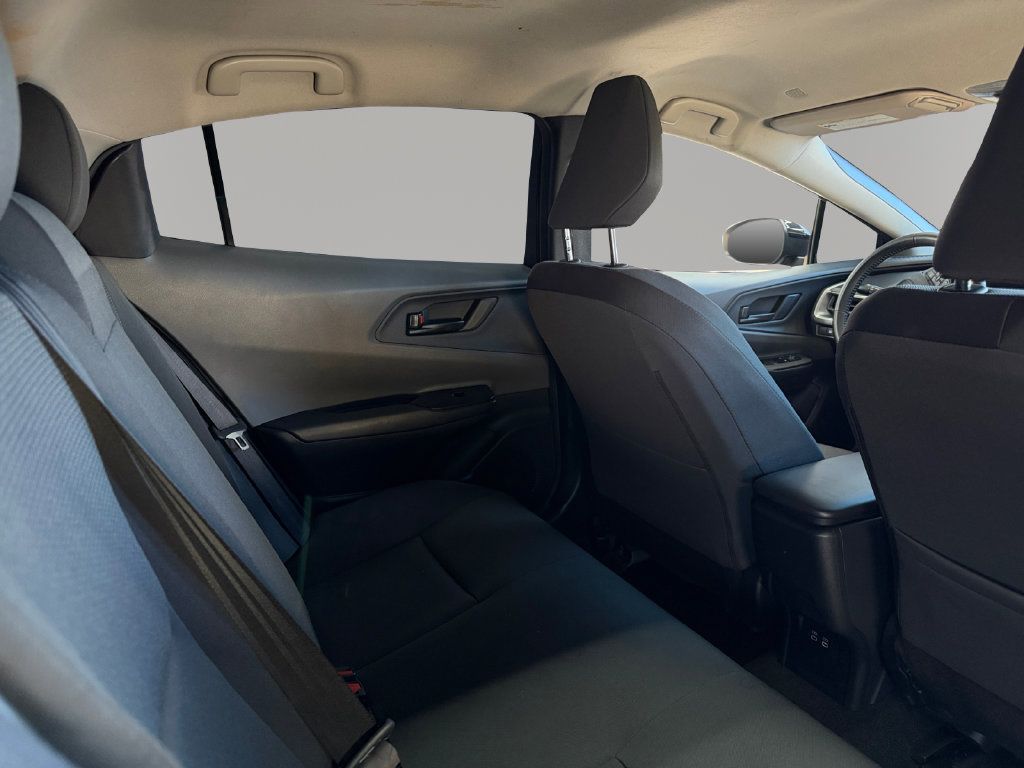 Used 2024 Toyota Prius LE FWD image 23
