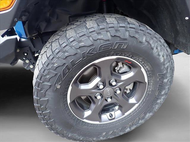 Used 2023 Jeep Gladiator Rubicon w/ Cold Weather Group AWD/4WD image 7