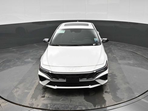 New 2026 Hyundai Elantra SEL Sport FWD image 25