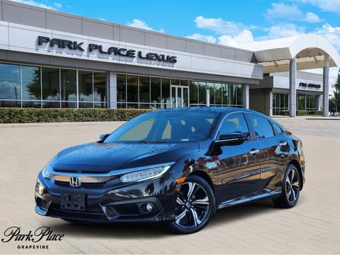 Used 2017 Honda Civic Touring image 1