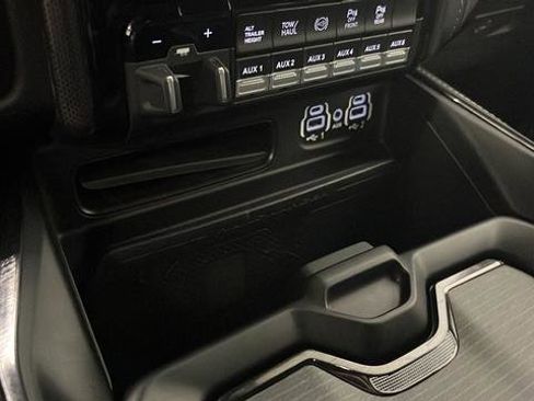 Used 2022 RAM 3500 Limited AWD/4WD image 34