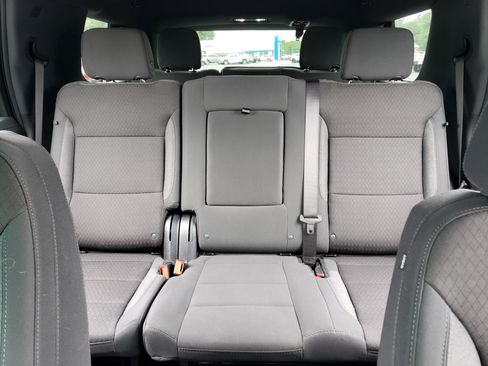 Used 2024 Chevrolet Tahoe LS RWD image 33