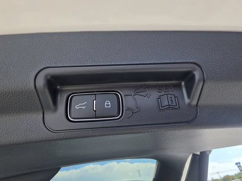 New 2026 Ford Explorer ST-Line w/ ST-Line Street Pack AWD/4WD image 10