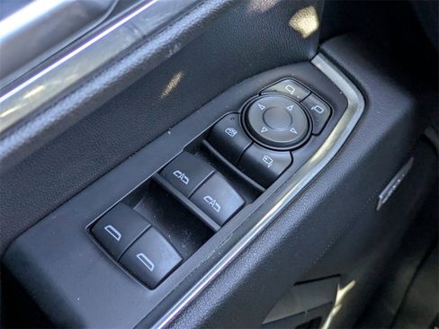 Used 2022 Chevrolet Silverado 1500 LTZ w/ LTZ Convenience Package II image 24