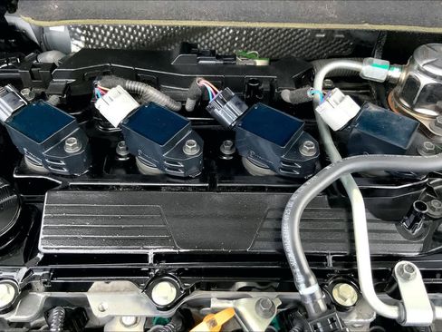 Used 2021 Toyota Corolla SE image 31