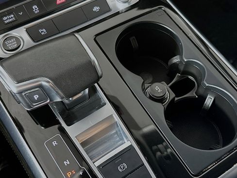 Used 2023 Audi Q7 Premium Plus w/ Premium Plus Package image 7