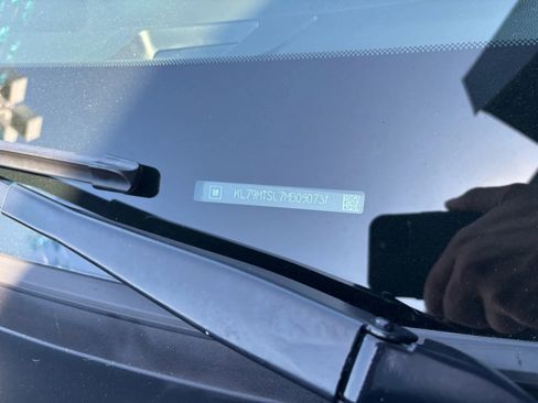 Used 2021 Chevrolet TrailBlazer RS w/ Technology Package image 16