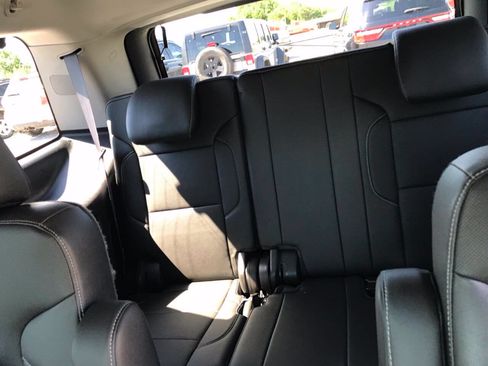 Used 2017 Chevrolet Tahoe Premier AWD/4WD image 41