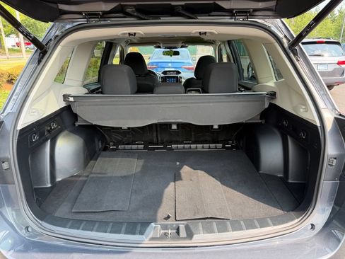 Used 2022 Subaru Forester Premium AWD/4WD image 10