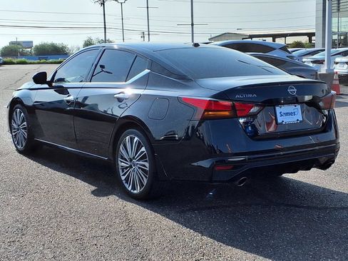 Used 2024 Nissan Altima 2.5 SL FWD image 6