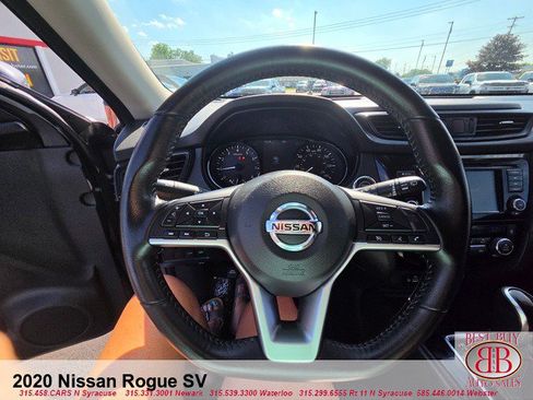 Used 2020 Nissan Rogue SV FWD image 16