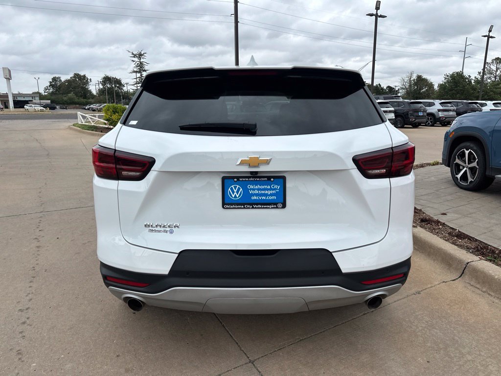 Used 2026 Chevrolet Blazer LT FWD image 5