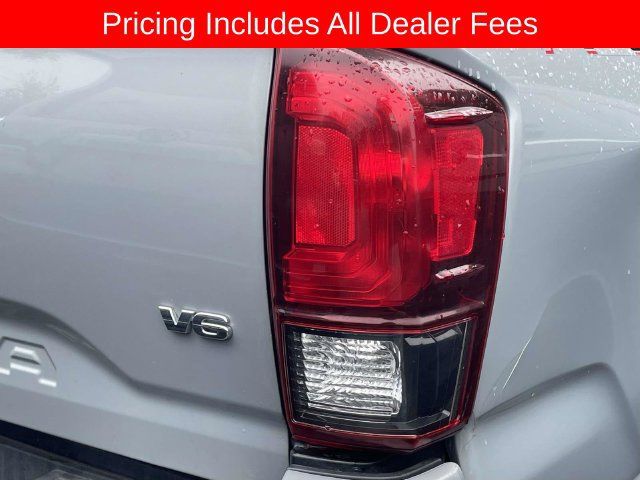 Used 2019 Toyota Tacoma TRD Off-Road w/ Technology Package AWD/4WD image 9