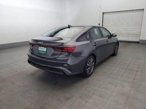 Used 2023 Kia Forte LXS image 9