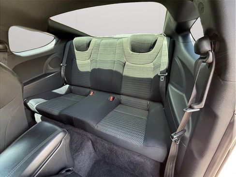 Used 2016 Hyundai Genesis 3.8 RWD image 32