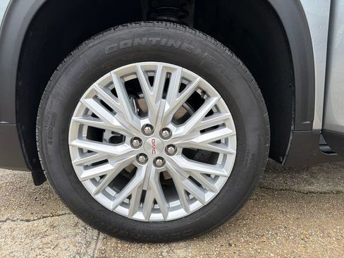 Certified 2026 GMC Acadia Elevation w/ Elevation Premium Package FWD image 30