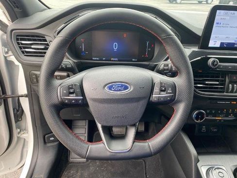 Certified 2025 Ford Escape ST-Line w/ Equipment Group 301A FWD image 18