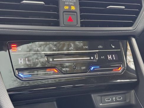 New 2025 Volkswagen Jetta SE image 24