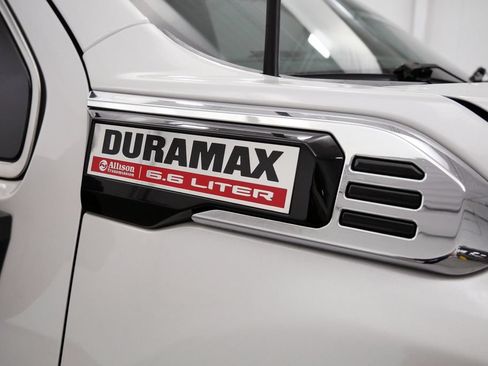 Used 2024 GMC Sierra 2500 Denali w/ Denali Reserve Package AWD/4WD image 10