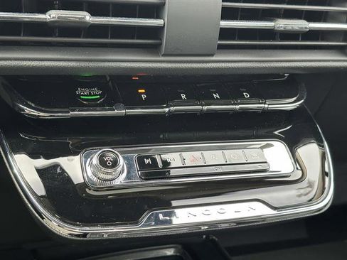 Certified 2023 Lincoln Corsair AWD image 21