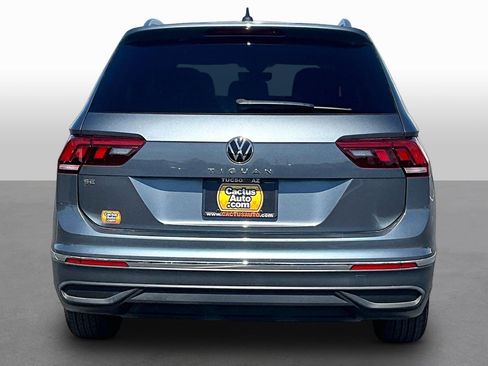 Used 2022 Volkswagen Tiguan SE image 4