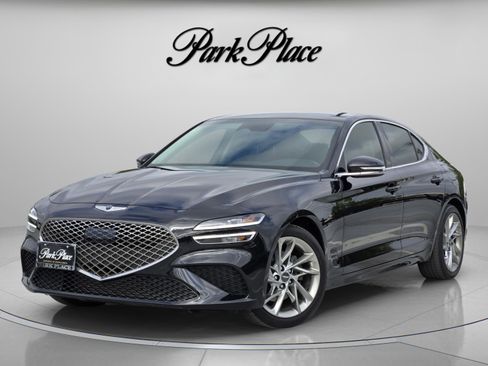 Used 2022 Genesis G70 2.0T RWD image 1