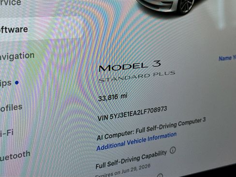 Used 2020 Tesla Model 3 Standard Range Plus RWD image 8