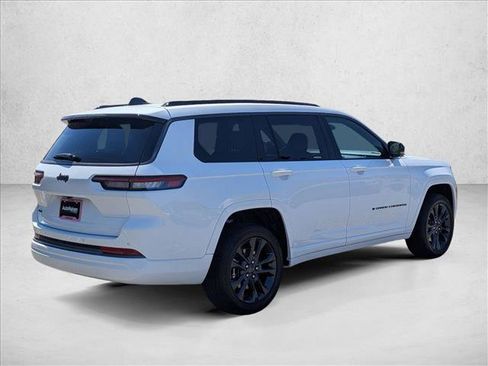 New 2026 Jeep Grand Cherokee L Limited AWD/4WD image 2