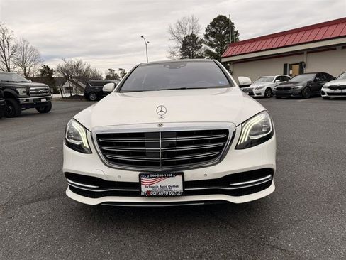 Used 2018 Mercedes-Benz S 560 4MATIC Sedan image 2