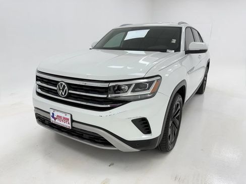 Used 2022 Volkswagen Atlas Cross Sport SE AWD/4WD image 4