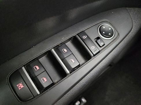 Used 2023 Kia Forte LX FWD image 27