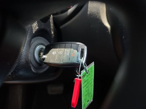 Used 2016 Kia Soul FWD image 21