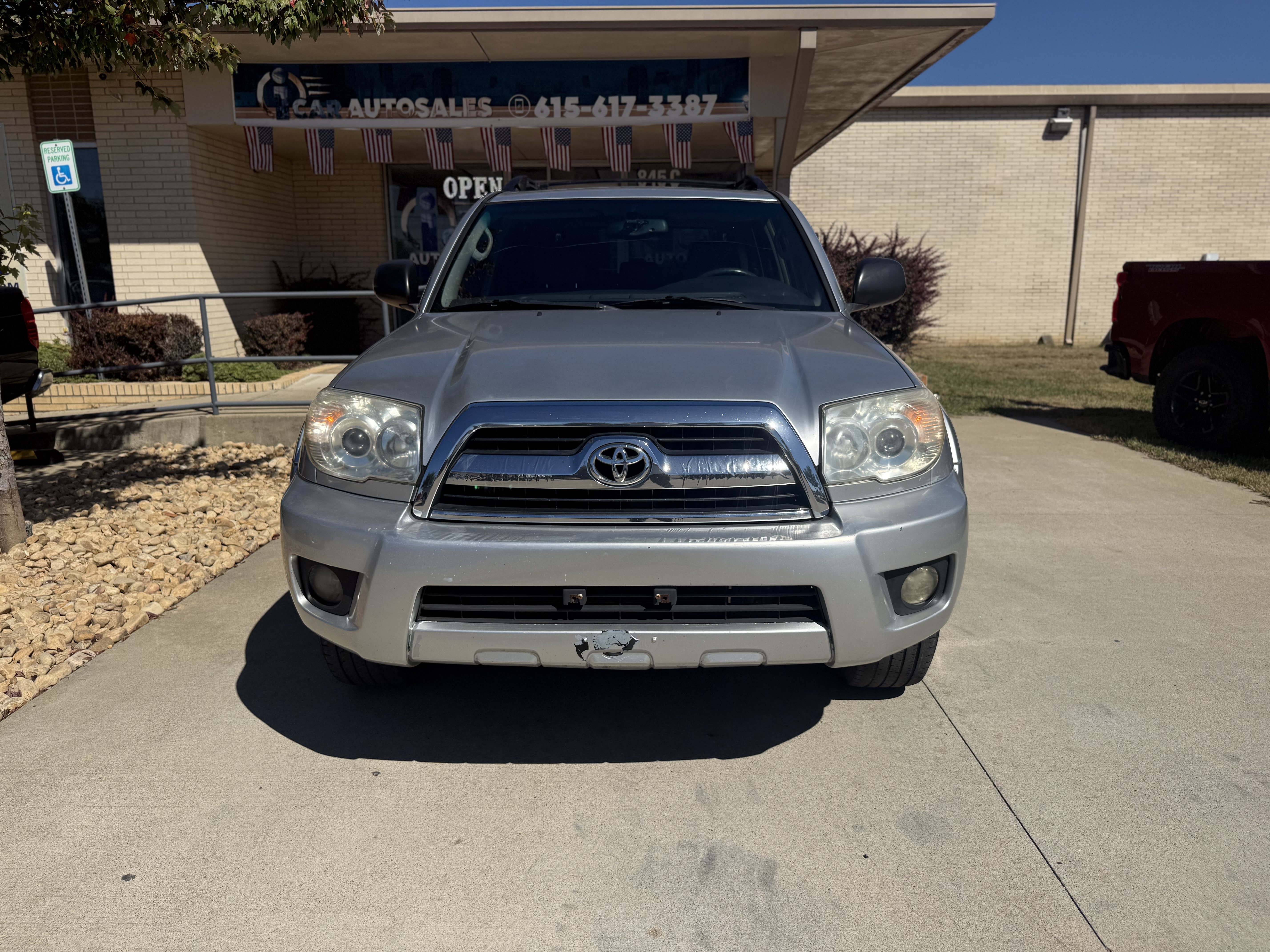 Used 2006 Toyota 4Runner SR5 RWD image 2