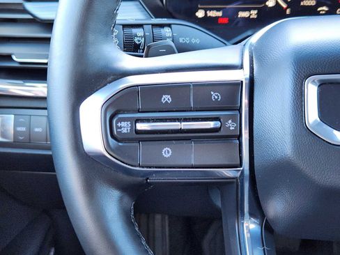 Used 2025 GMC Acadia Elevation w/ Elevation Premium Package image 19