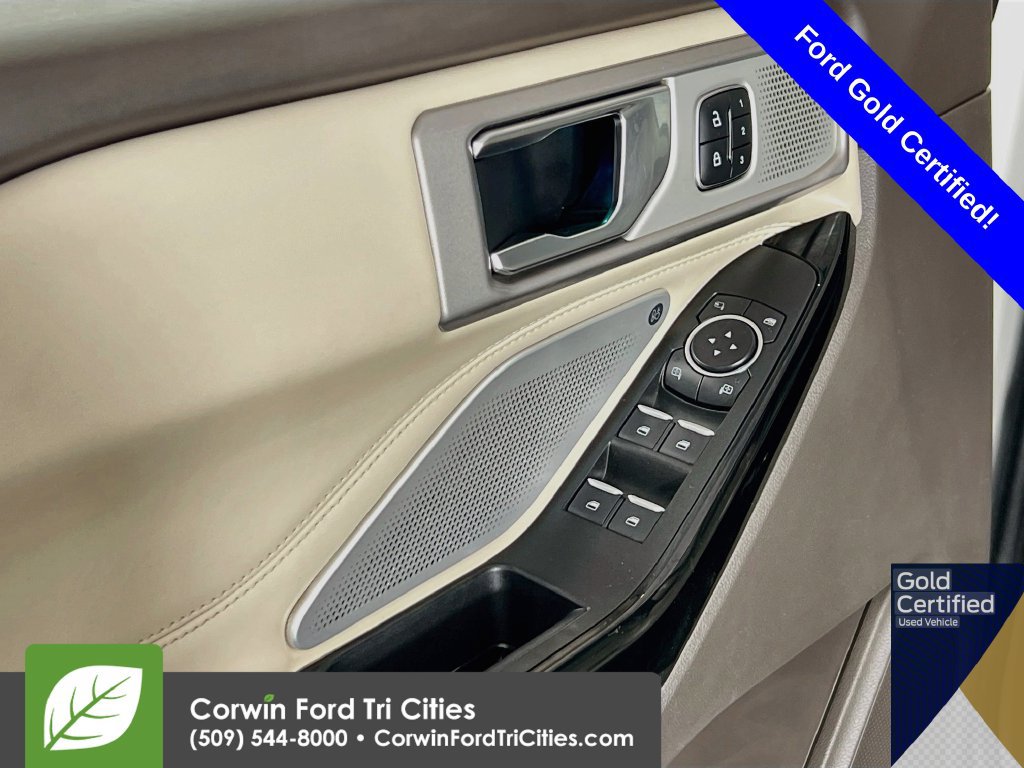 Used 2021 Ford Explorer Platinum w/ Premium Technology Package AWD/4WD image 11