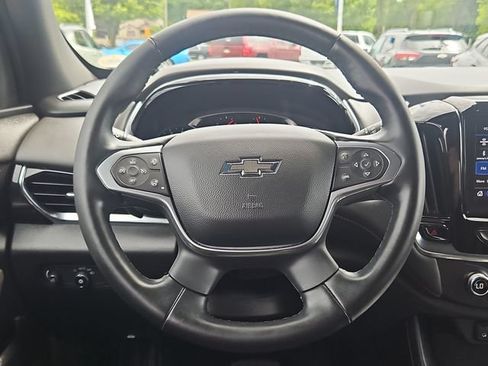 Certified 2023 Chevrolet Traverse RS FWD image 16
